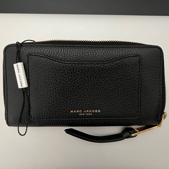 Marc Jacobs Recruit Standard Wallet - Picture 1 of 4